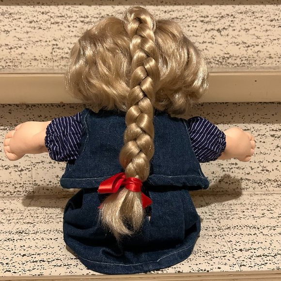 Cabbage Patch Kid Growing Hair - Picture 2 of 11